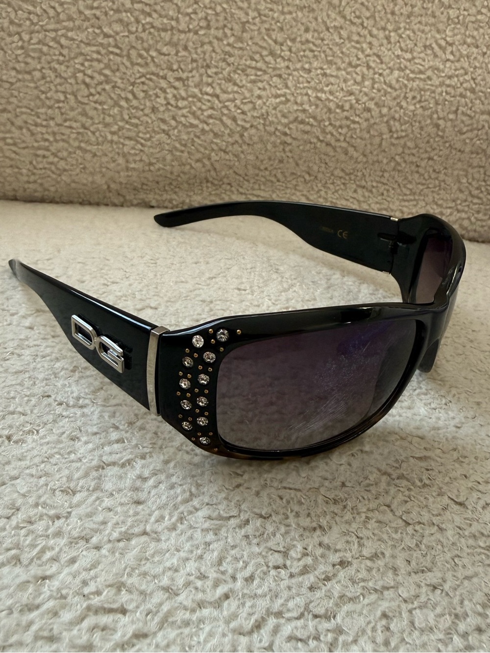 DG Eyewear Black Frame Sunglasses Bling dg1643